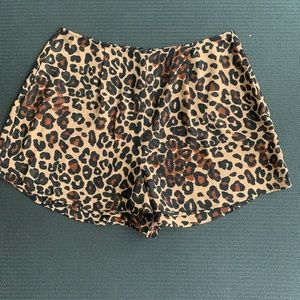 Show Me Your Mumu Leopard Sawyer shorts